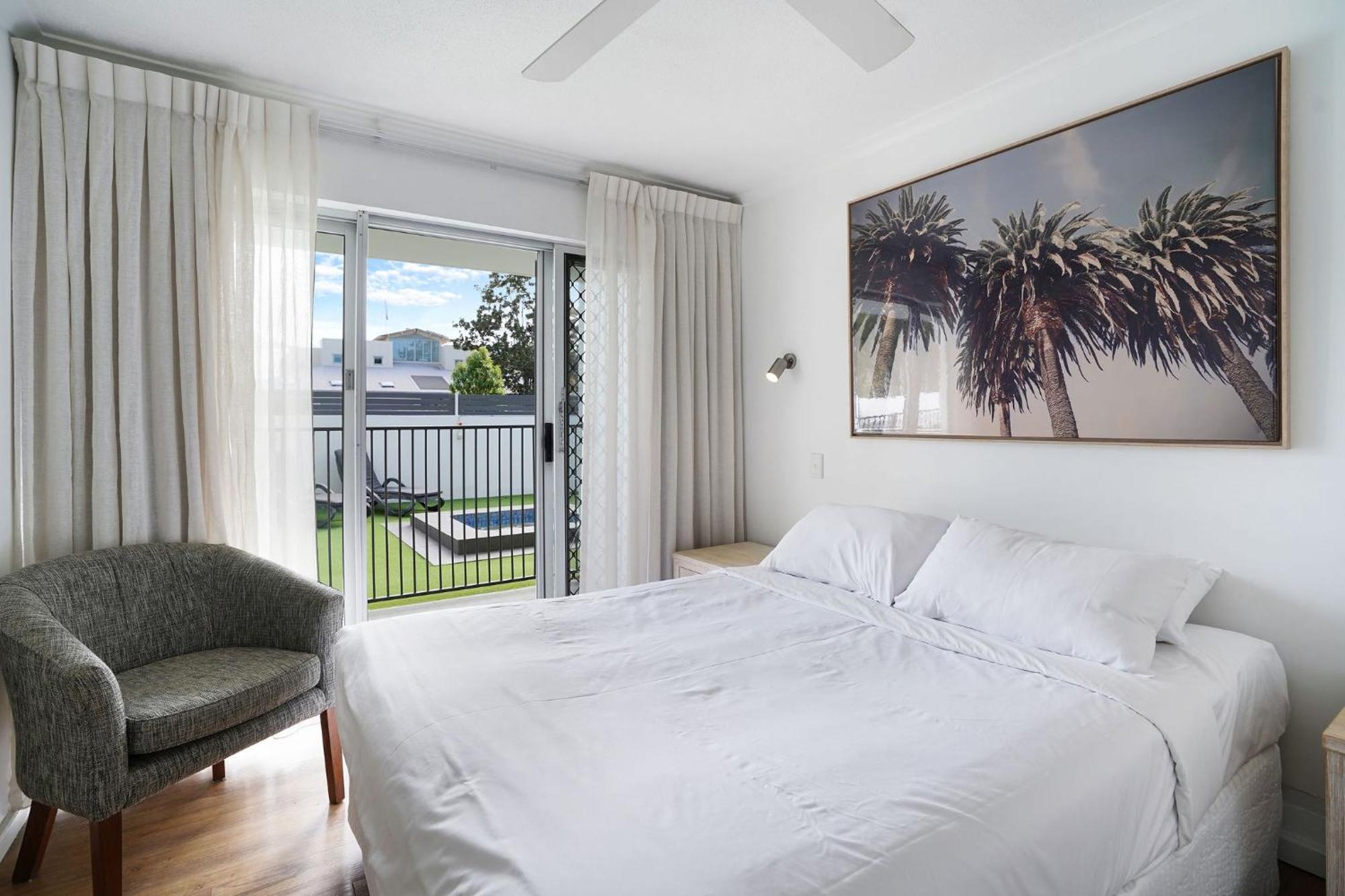 Noosa Parade Holiday Inn Habitación foto